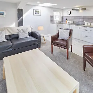  Apartment Host & - The Lealholm At Brunswick